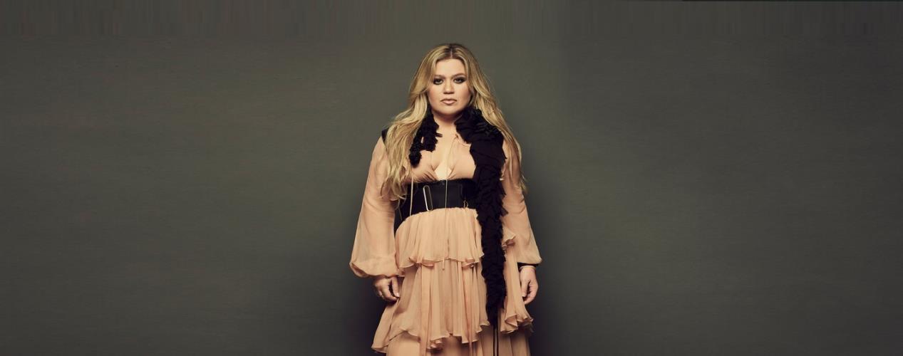 KELLY CLARKSON 1