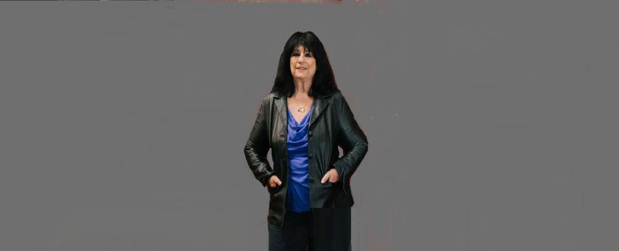 Άννα Βαγενά για τον Λουκιανό Κηλαηδόνη: «Μου λείπει να ακουμπήσω στον ώμο του, να νιώσω απόλυτη προστασία & γαλήνη»