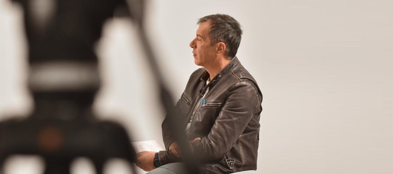 ΣΤΑΥΡΟΣ ΘΟΔΩΡΑΚΗΣ 1