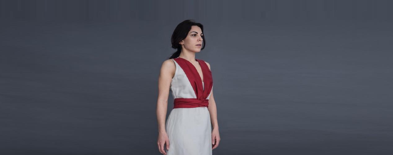 5374430718931798 ΑΝΝΑ ΜΕΝΕΝΑΚΟΥ 1