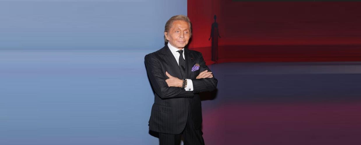 5381345140353214 VALENTINO 1