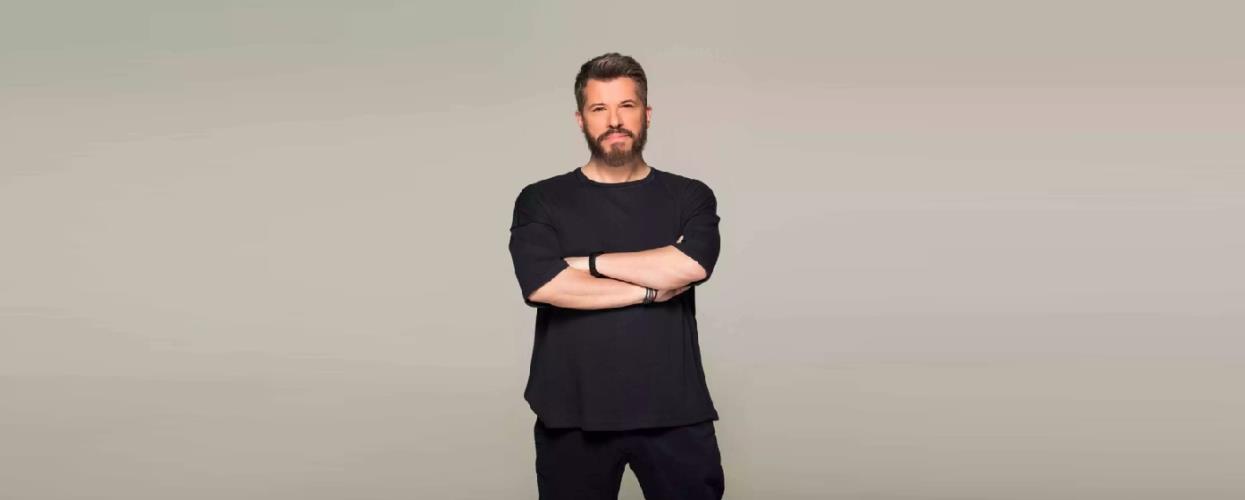 ΧΑΡΗΣ ΒΑΡΘΑΚΟΥΡΗΣ 1