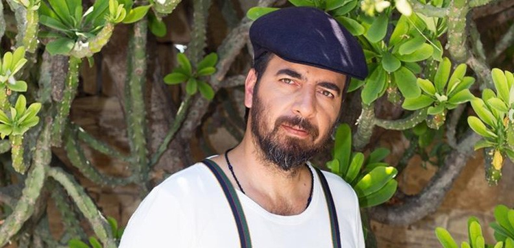 a5d1c7c0-4f7e-4d74-8c7e-63002958b6bf.jpg