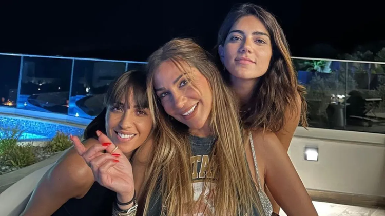 despina-vandi__1__2