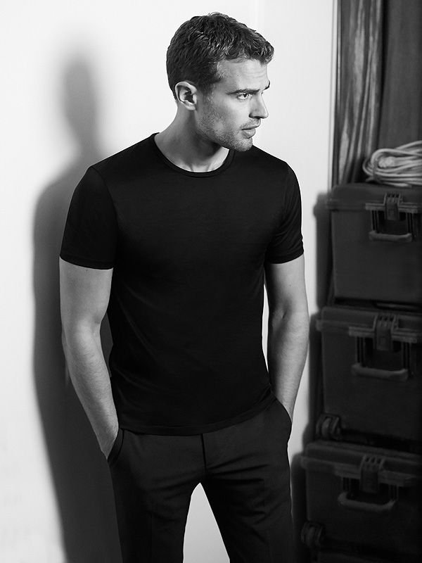 theo-james-2-600x800-1-9ab7b278757b4c6fa249b699d18dc56c