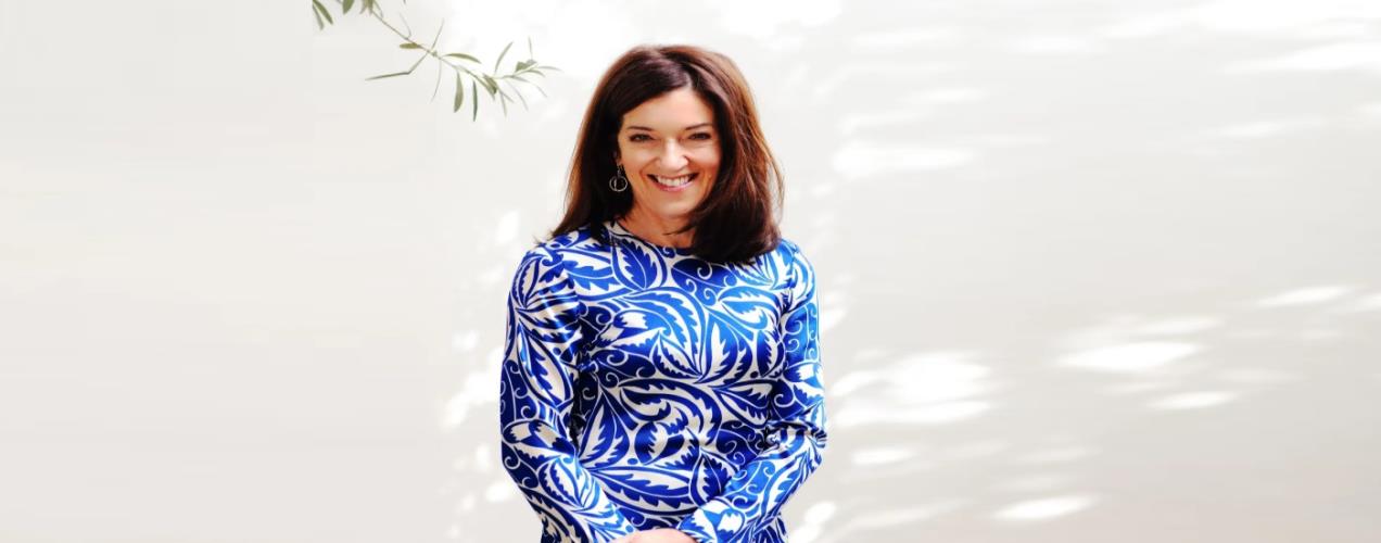 VICTORIA HISLOP 1