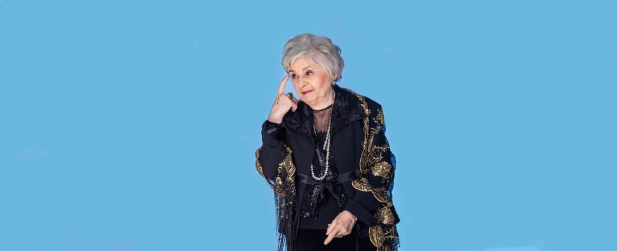 ΕΦΗ ΠΑΠΑΘΕΟΔΩΡΟΥ 1