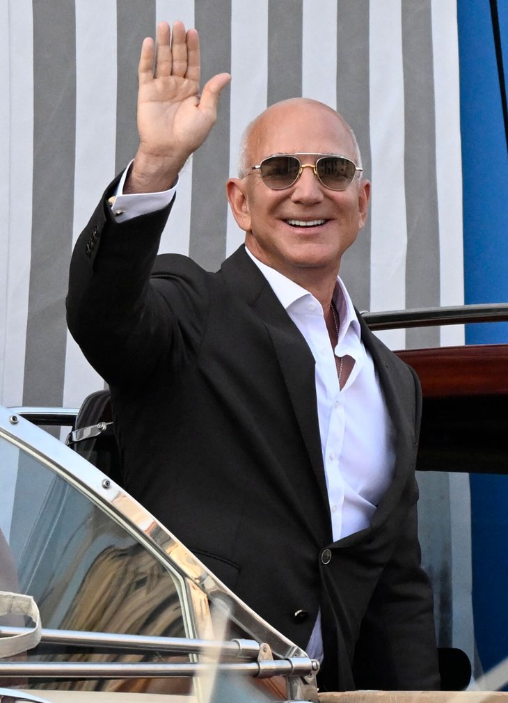 bezos__3_