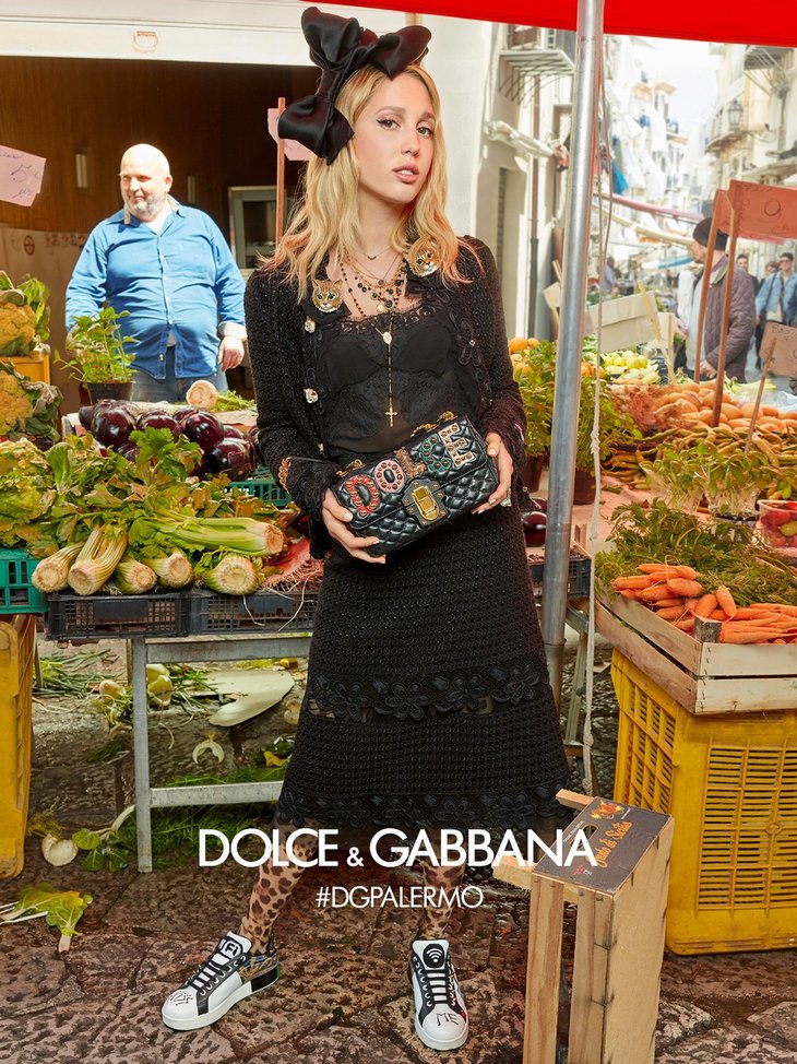 dolce-and-gabbana-winter-2018-woman-advertising-campaign-11-1079x1440