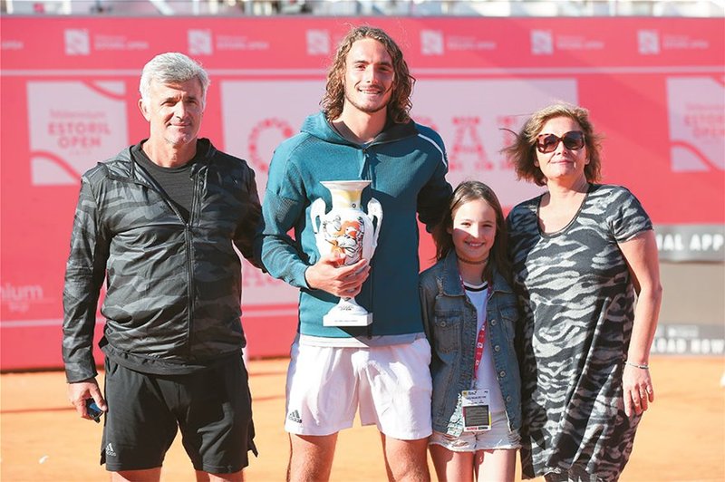 stefanos-tsitsipas-tennis