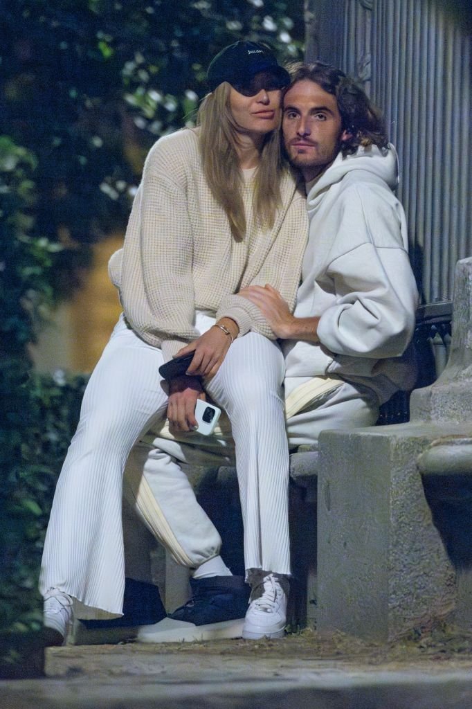 paula-badosa-and-stefanos-tsitsipas-are-seen-through-the-news-photo-1717513192