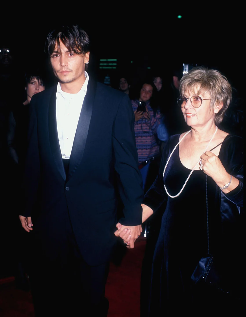 johnny-depp-speaks-about-mother